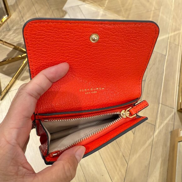 Last 1 ‼️Tory Burch Thea Flap Card Case 159428 - Picture 8 of 10